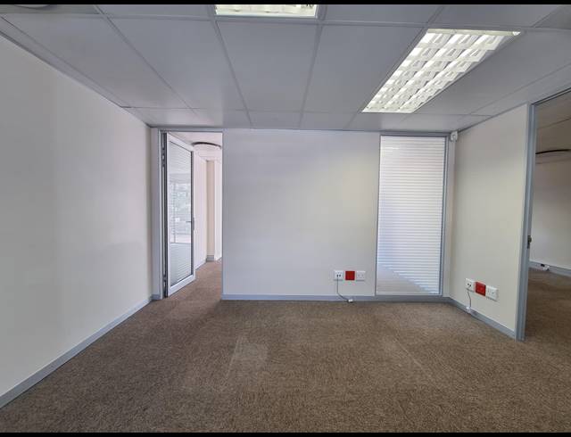 102M² OFFICE RENTED IN CENTURY CITY